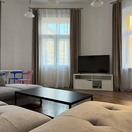 Corner House *