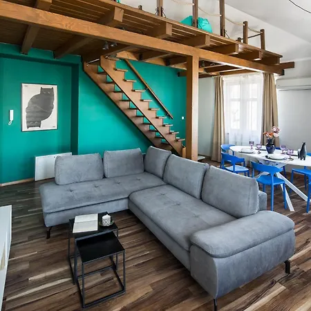 Corner House *